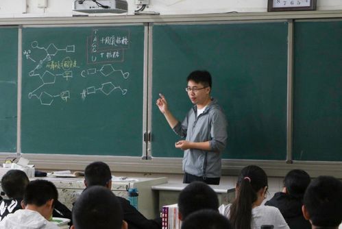 教師法修訂草案出爐 學歷與專業(yè)雙重門檻，非師范生教師之路何去何從？